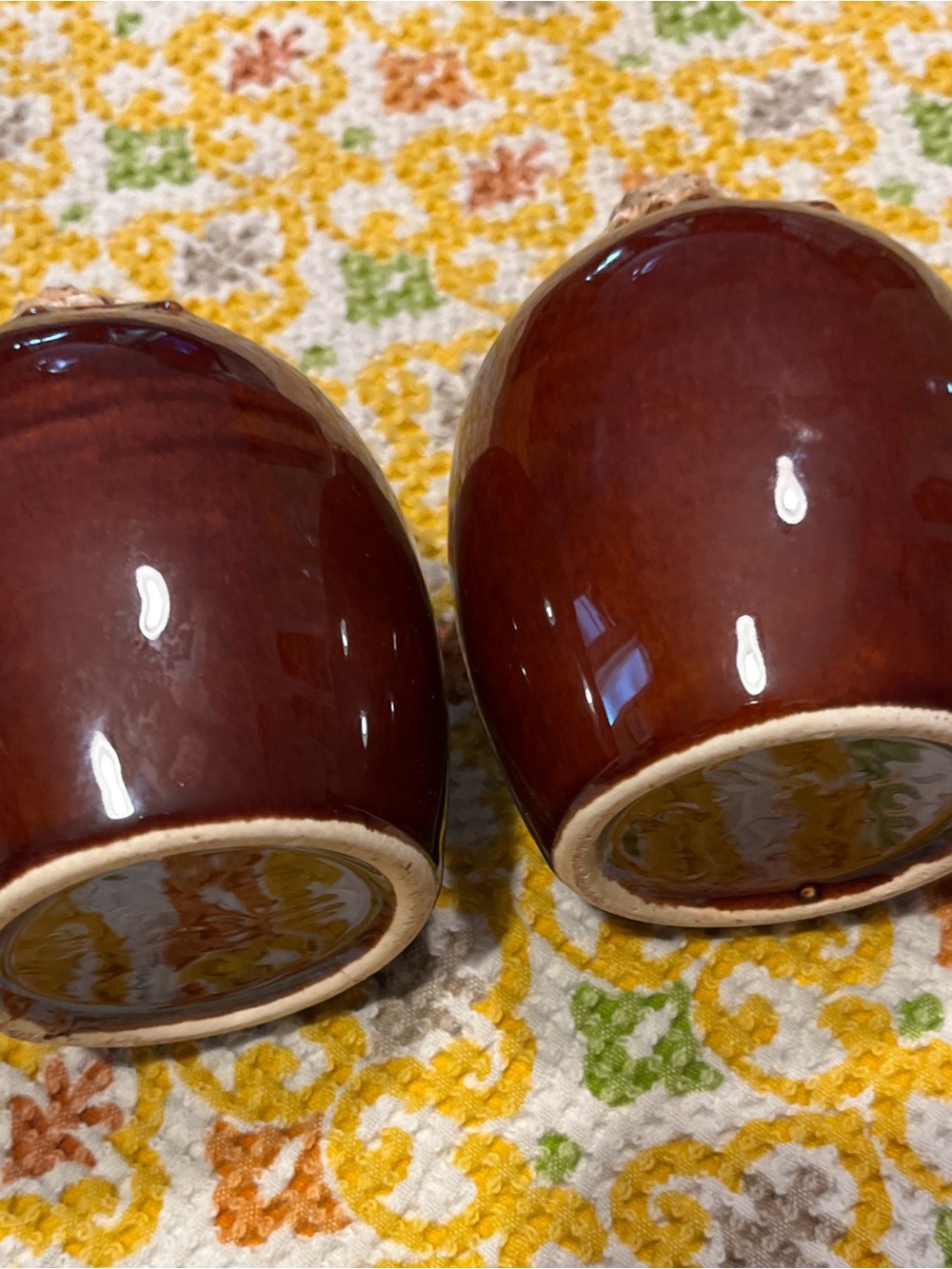 Vintage Hull Brown Glaze Drip Ware Salt Pepper Shakers Set with Original Cork - Picture 3 of 7